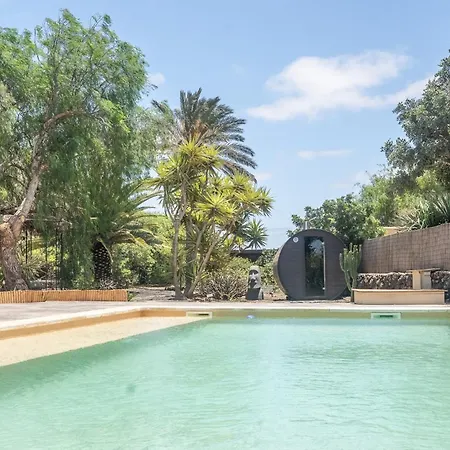 Helda - Private Bedroom In A Shared Of 4 Bedroom Villaverde (Fuerteventura)